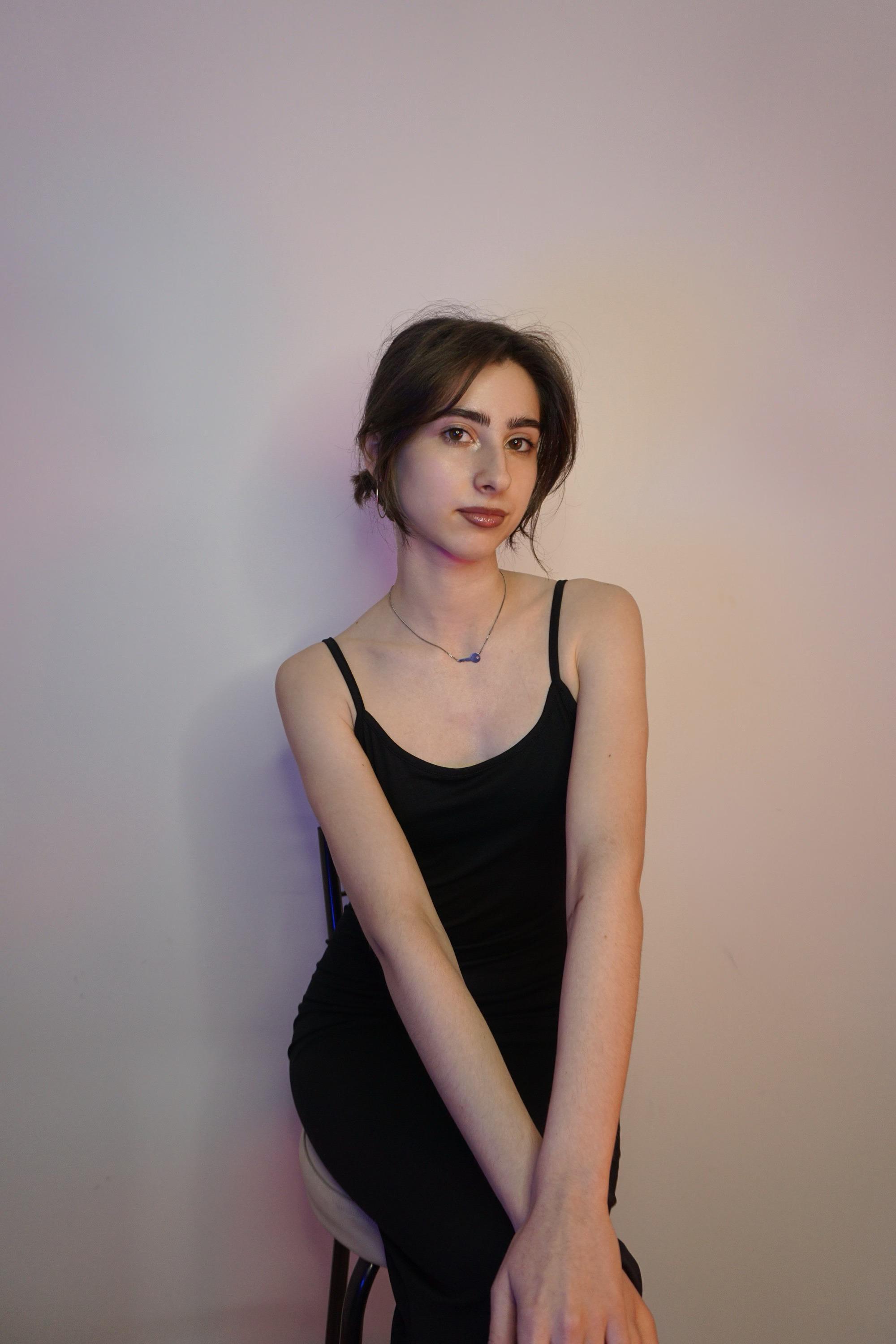 AlbertaHayley from France