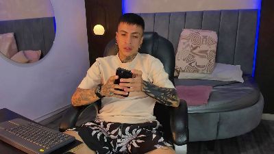 Alexander_coxx from Colombia