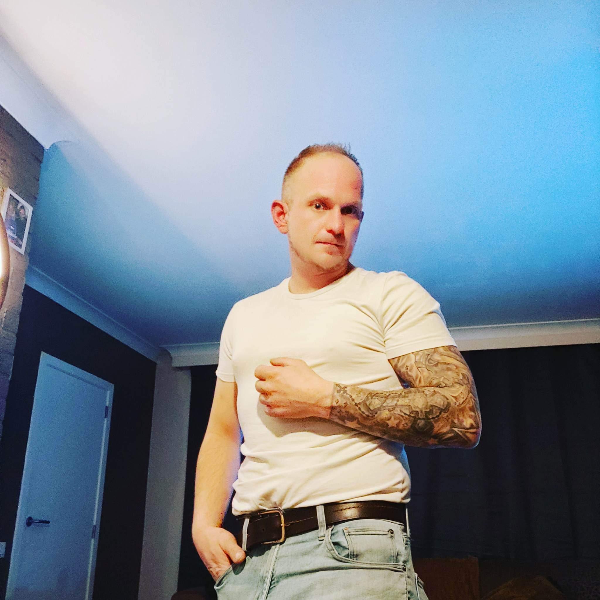 Andyttt from Belgium