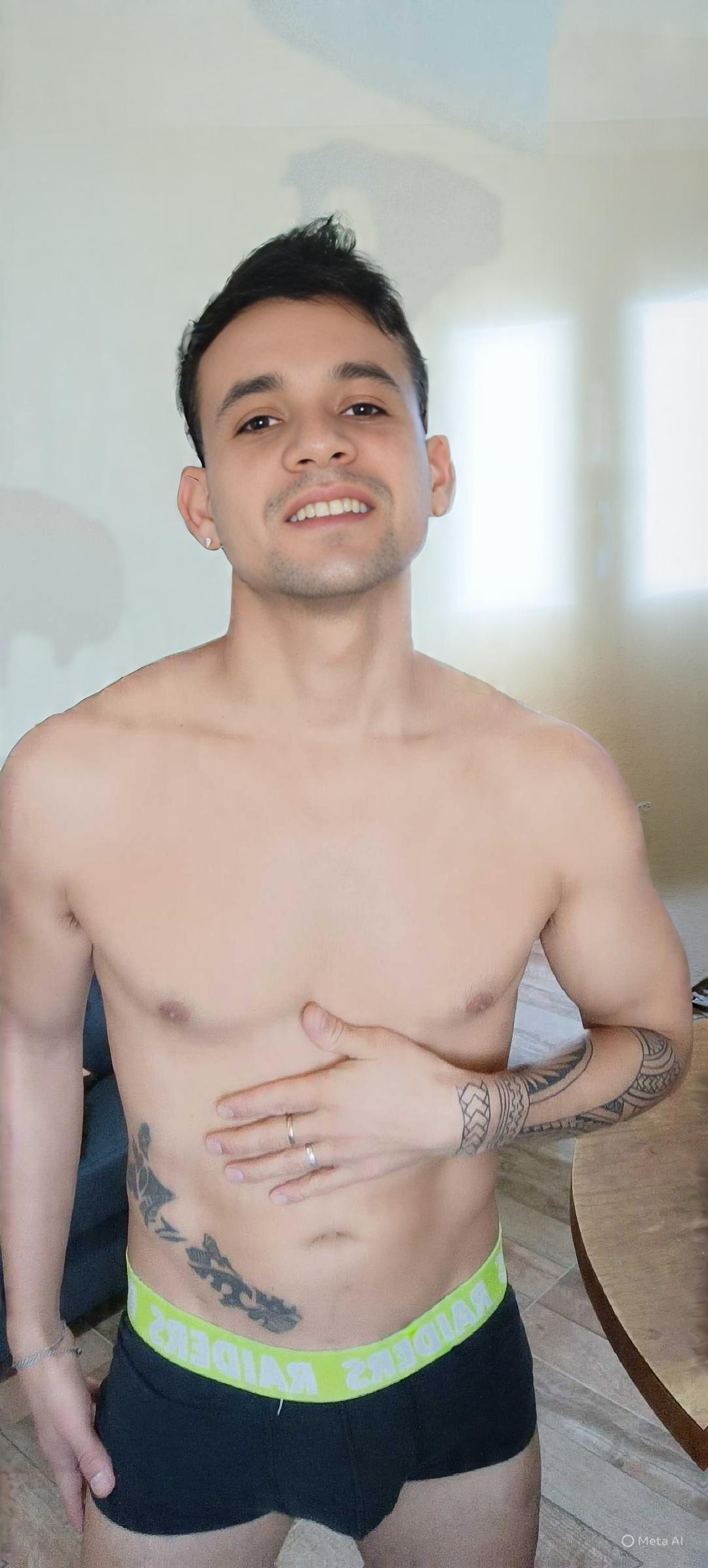 BoyExtreme24x7 from Argentina