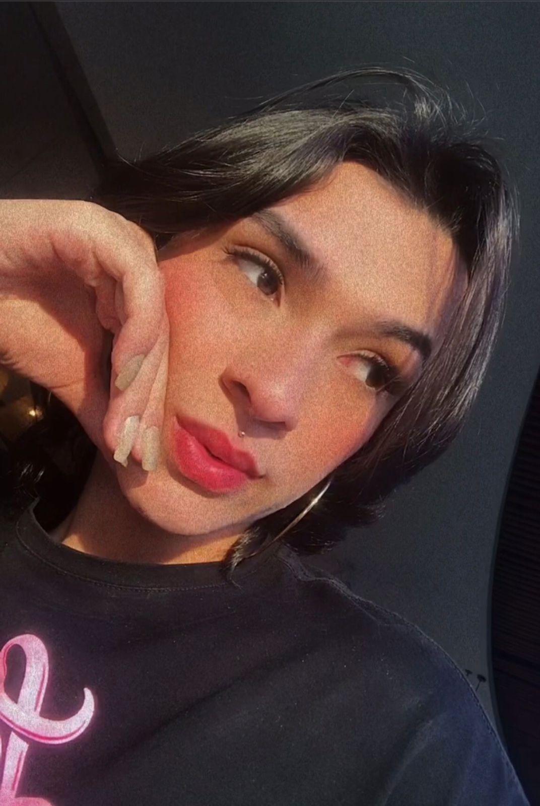 Camila_Rojas from Colombia
