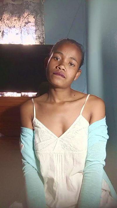 Carinahot02 from Madagascar