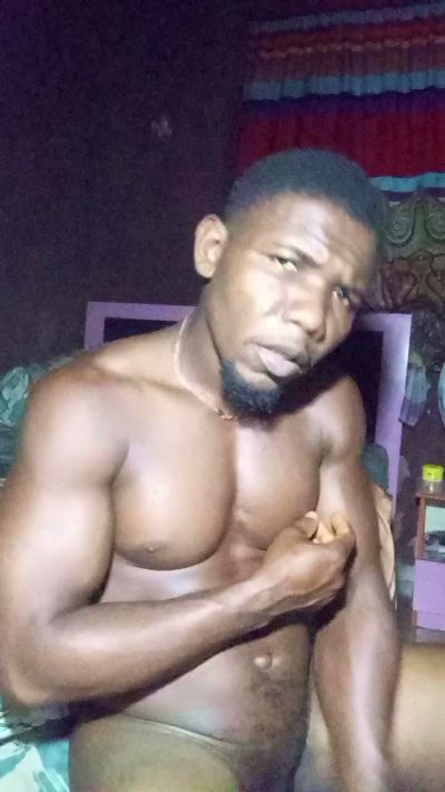 Desy2283 from Nigeria