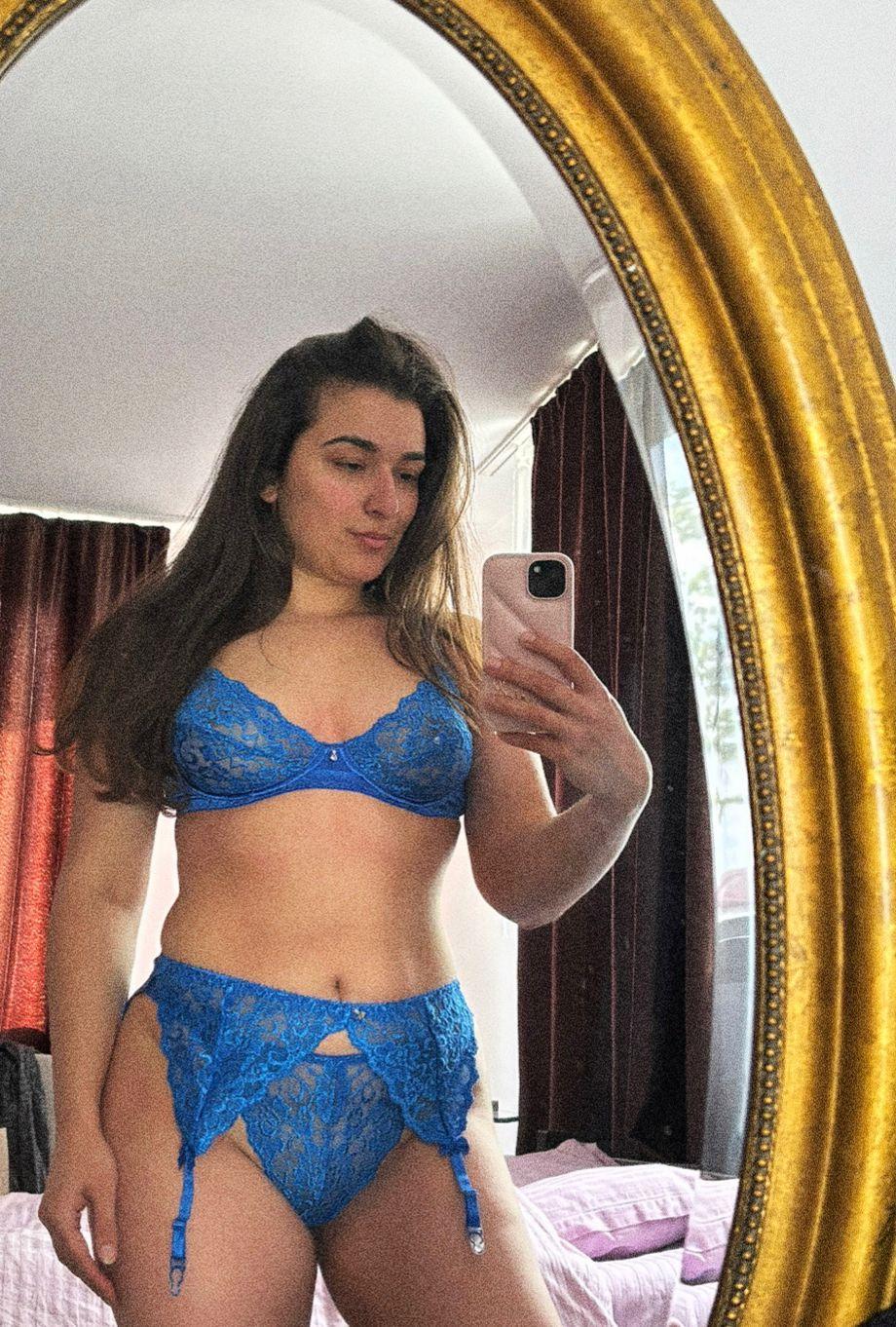 EmmaDallas from Romania
