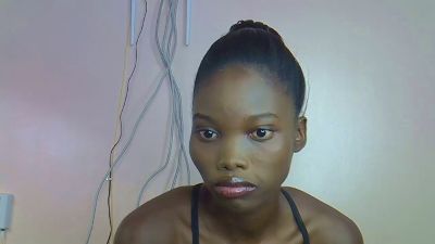 Freak_eboni from Kenya