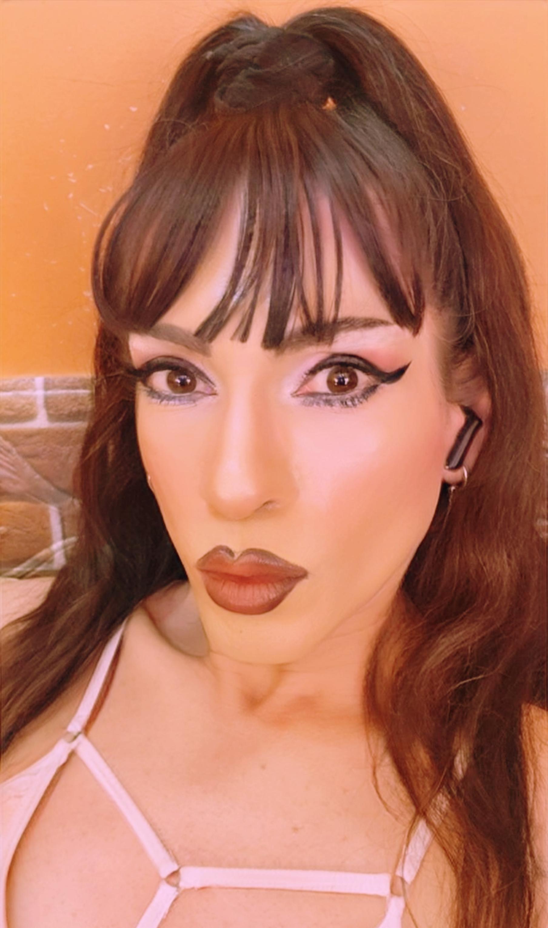 Gianina_cd from Ecuador