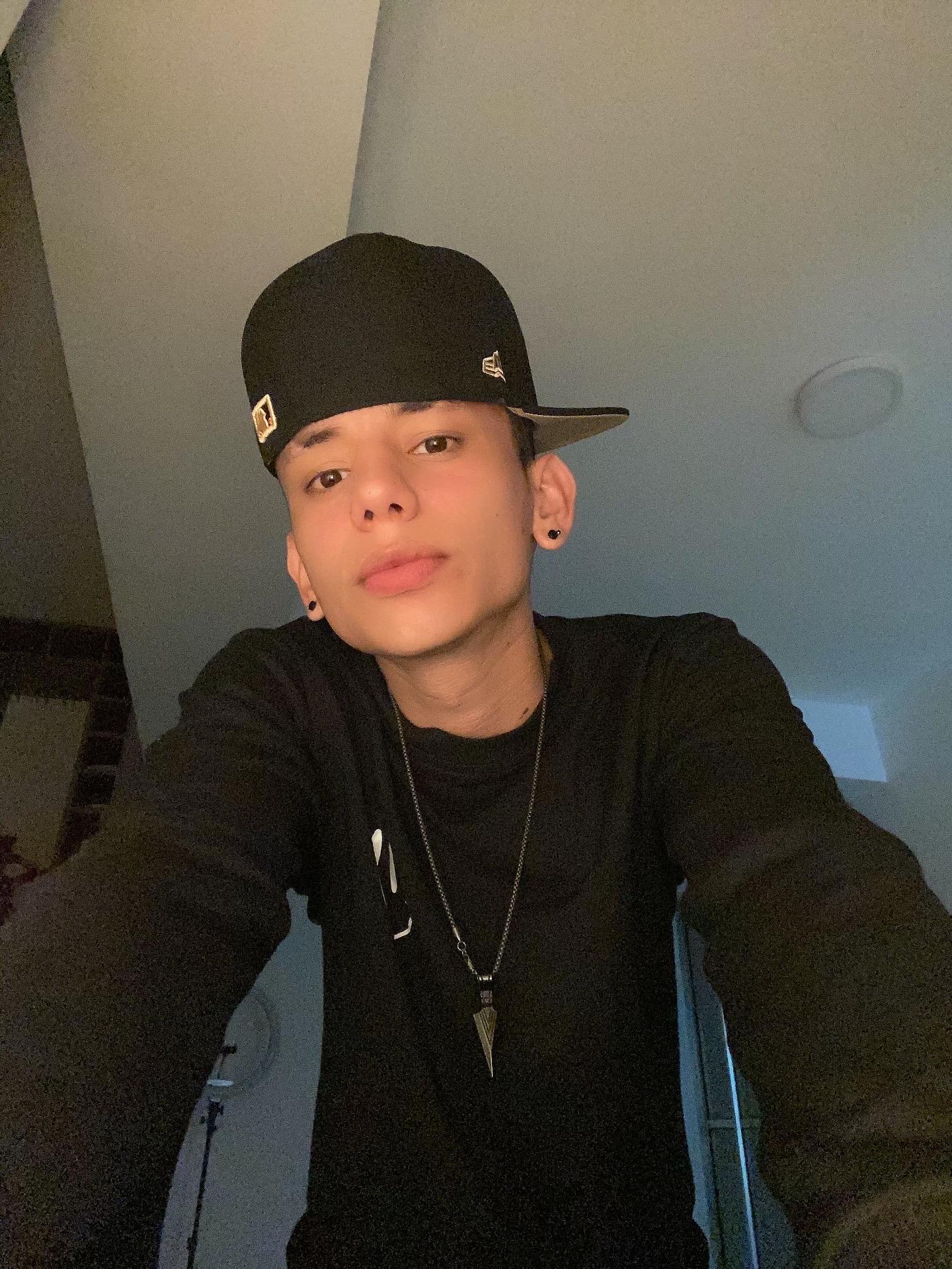 Hardin_bat777 from Colombia
