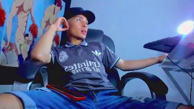 Hunter_Booy from Colombia
