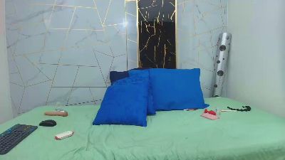 Jenny_Harrison from Colombia