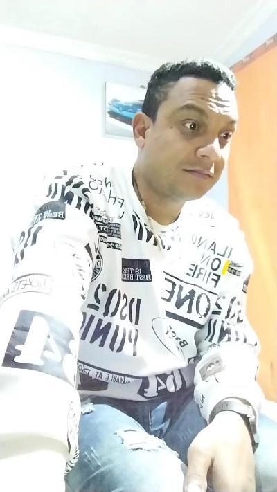 Juanchovergon22 from Colombia