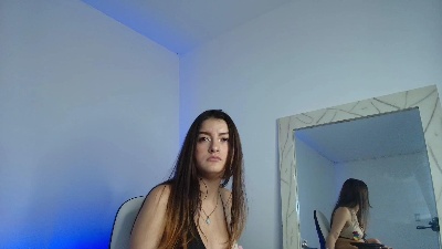 Karlaa___ from Colombia