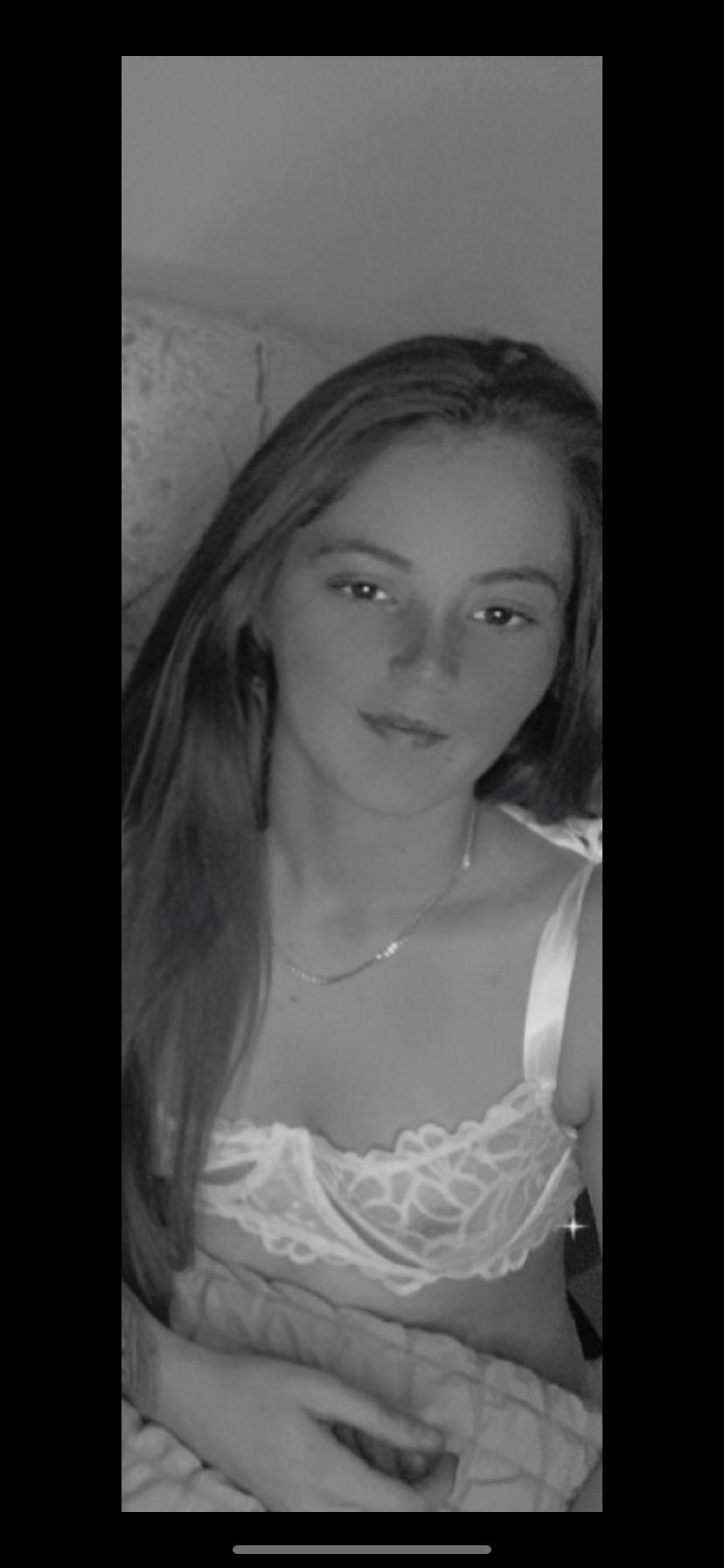 KinkyChloee from United Kingdom