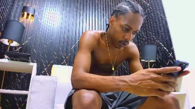 LarryCollin from Colombia