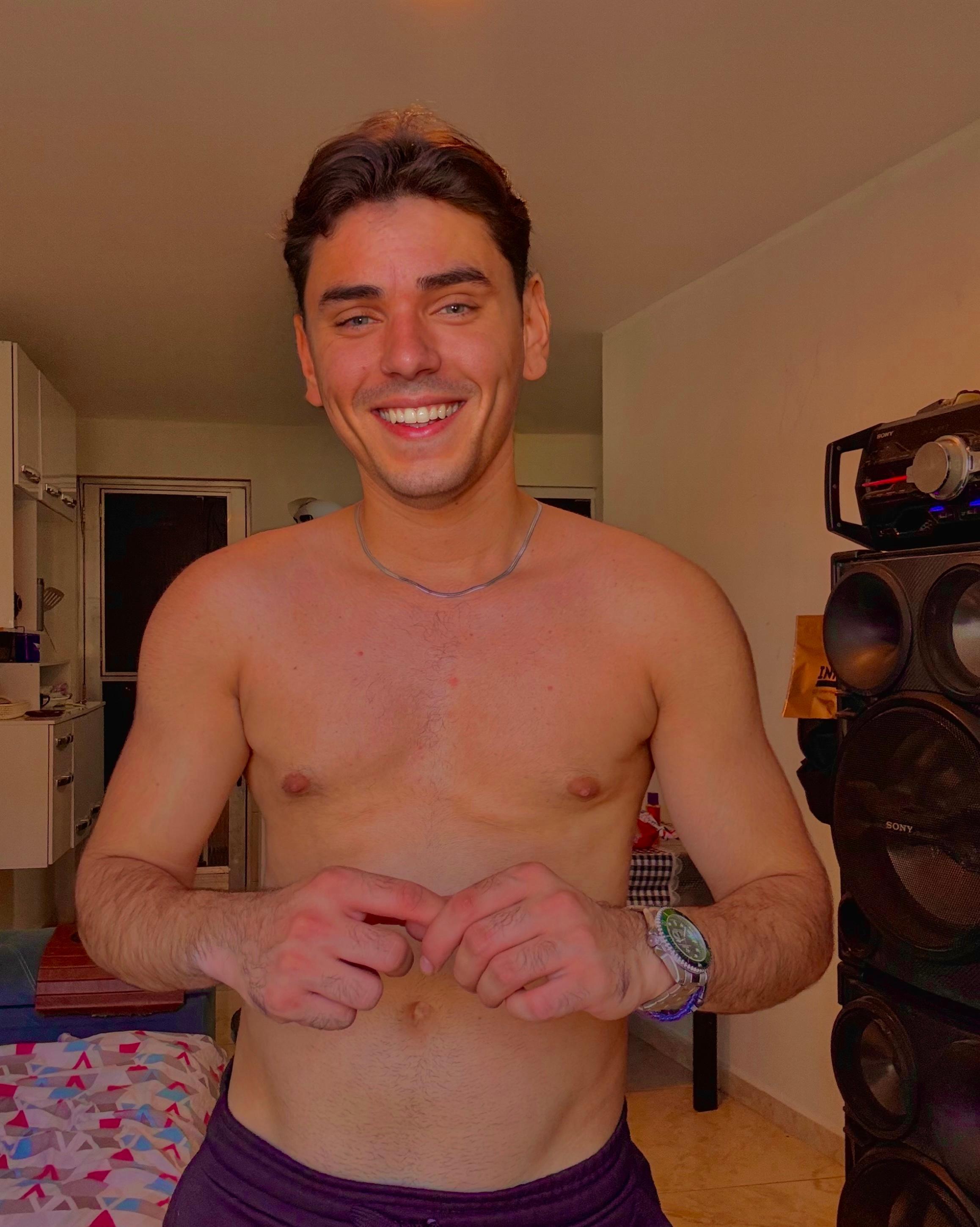 Leomanzarotty from Brazil