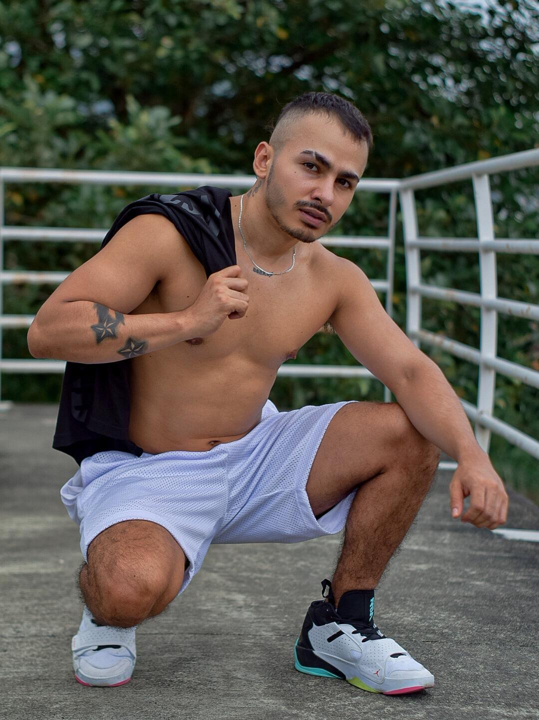 LeooG00 from Colombia