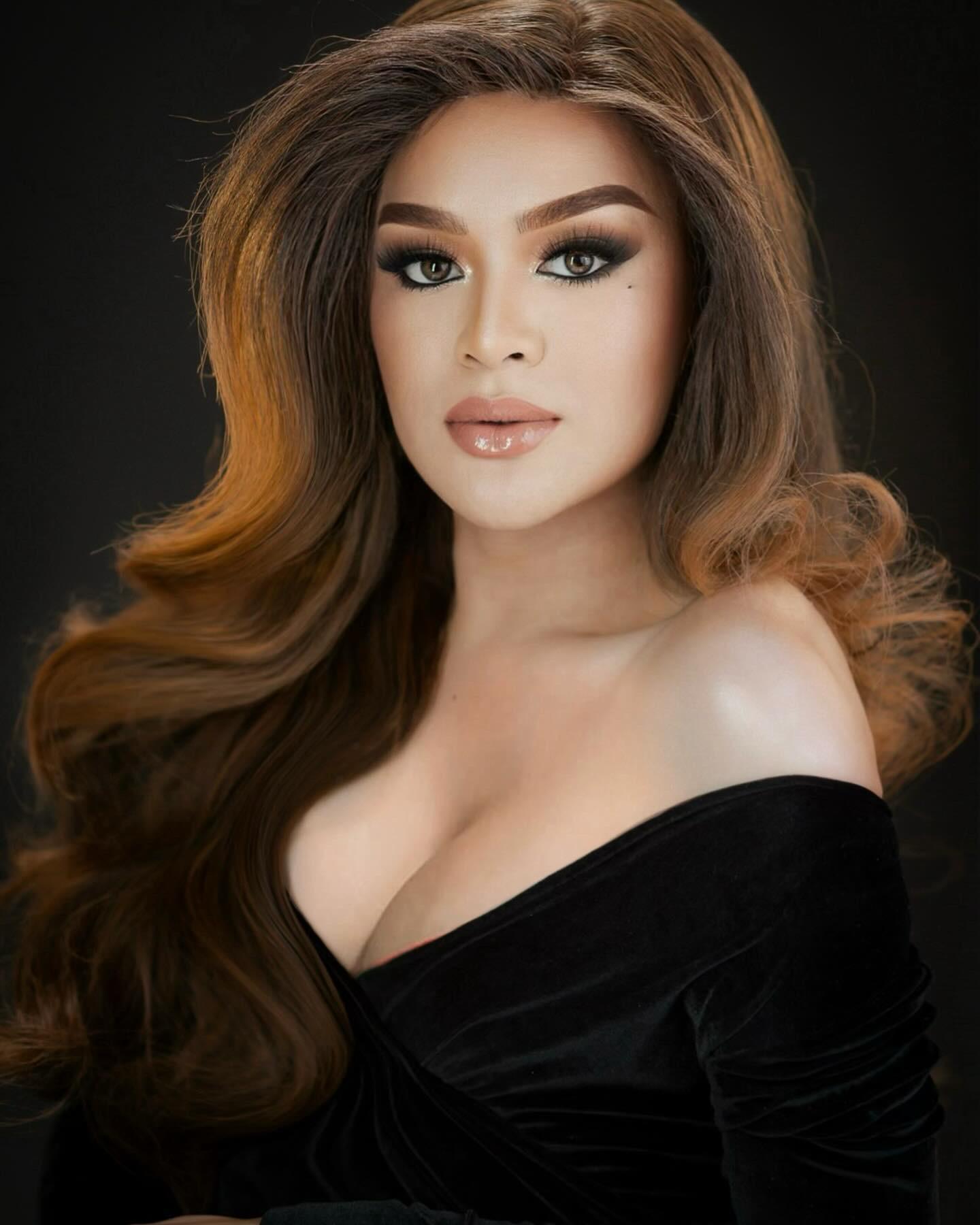 Lickmona from Philippines
