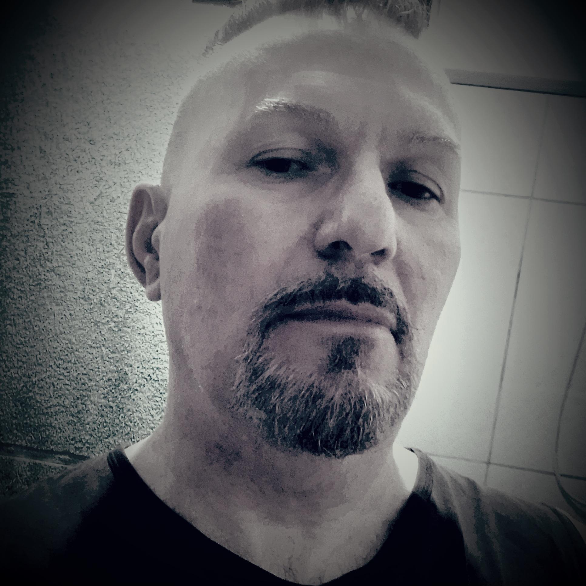 Lucart43 from Brazil