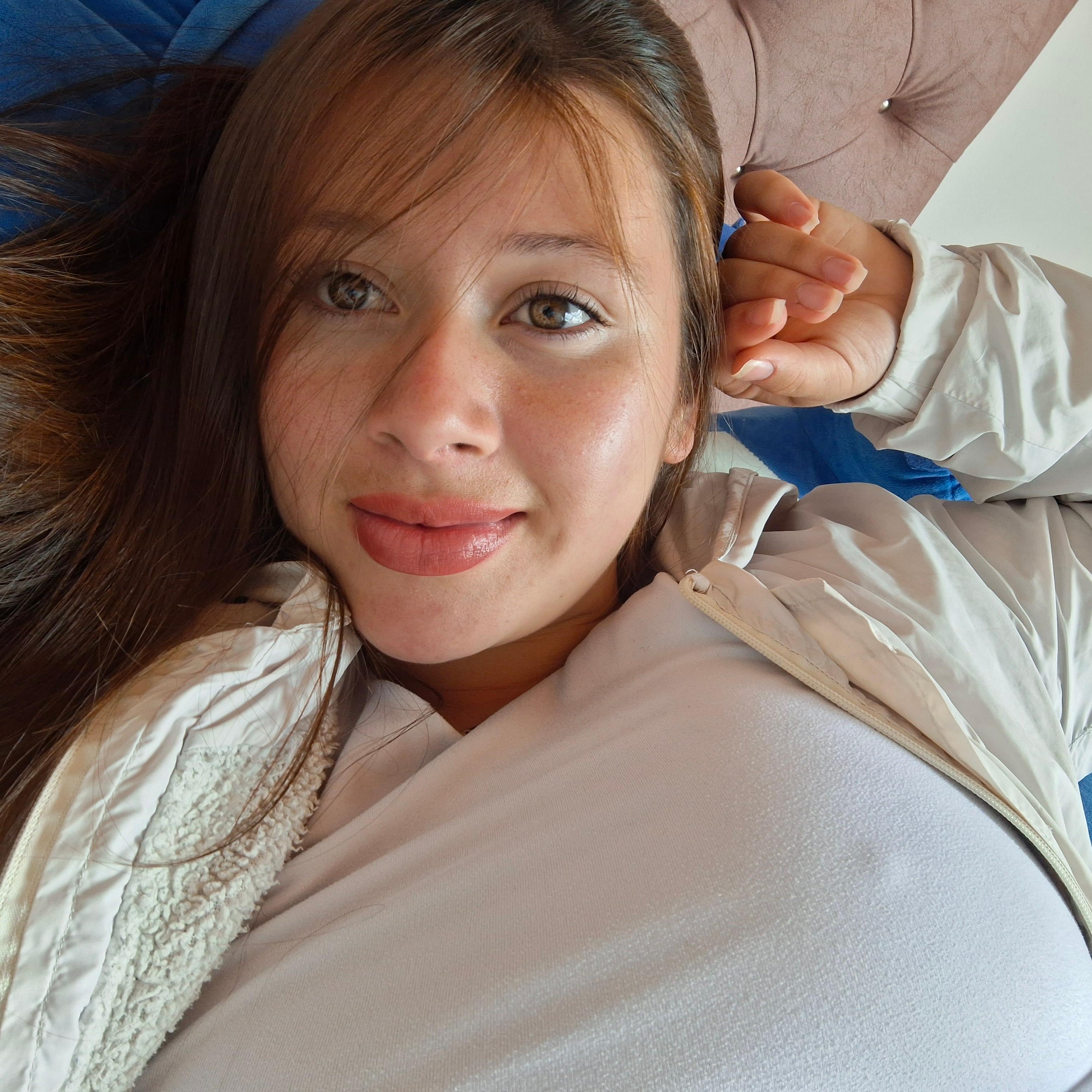 Mariana_Loving from Colombia