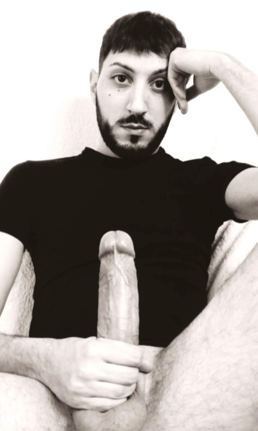 Mowgly91 from Italy