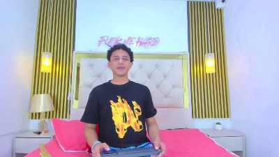 NATURO_SEX from Colombia