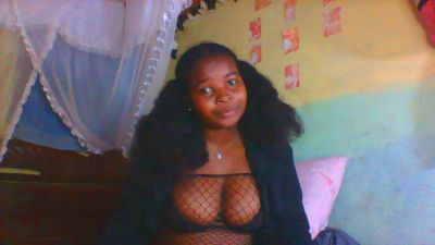 Nadiaflirt from Madagascar