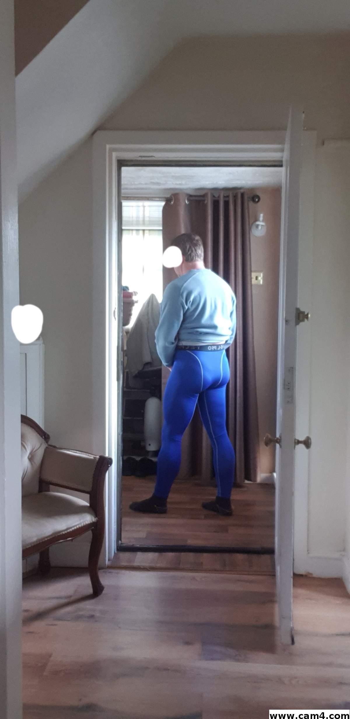 Nudistmalemo from United Kingdom