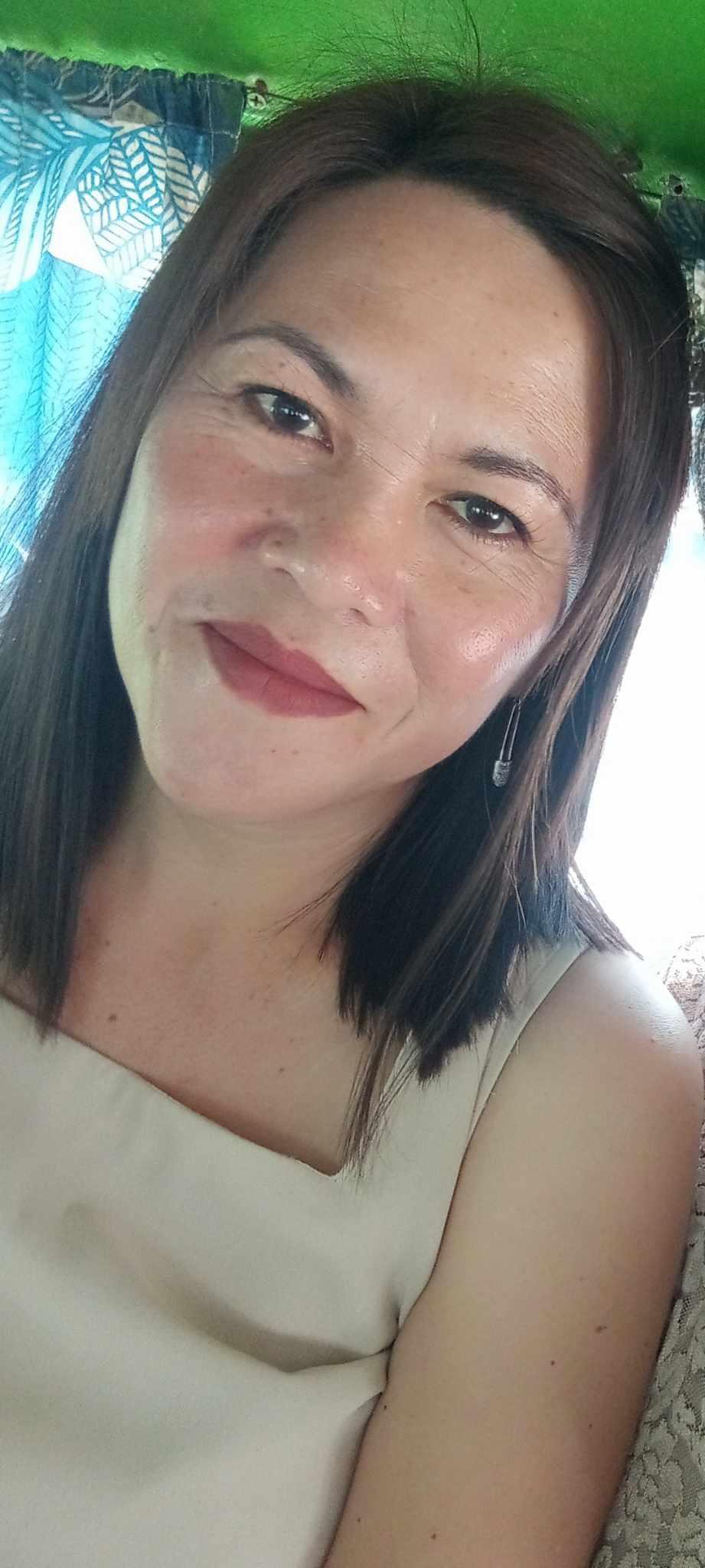 Queenbee82 from Philippines