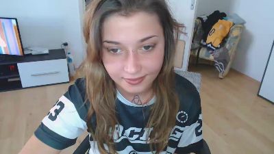 RacyRoby98 from Romania