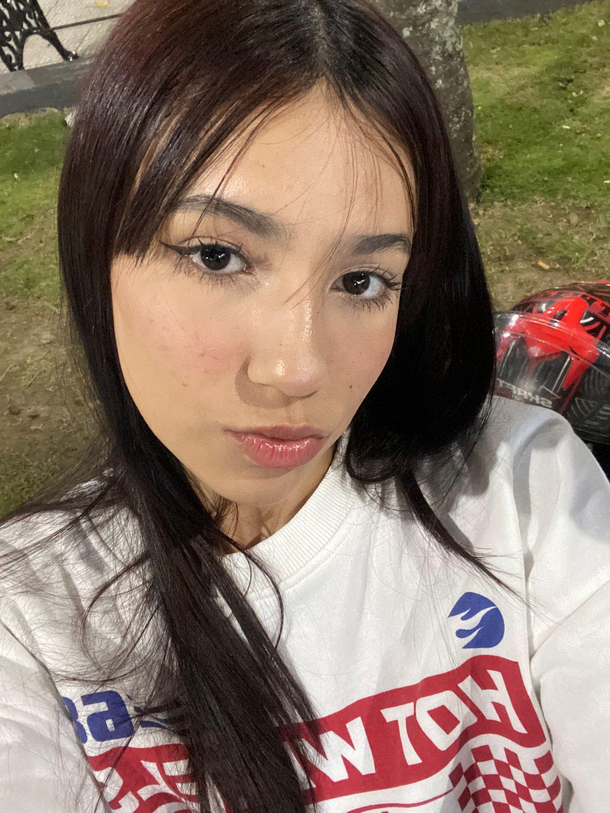 Ruby_Janee from France