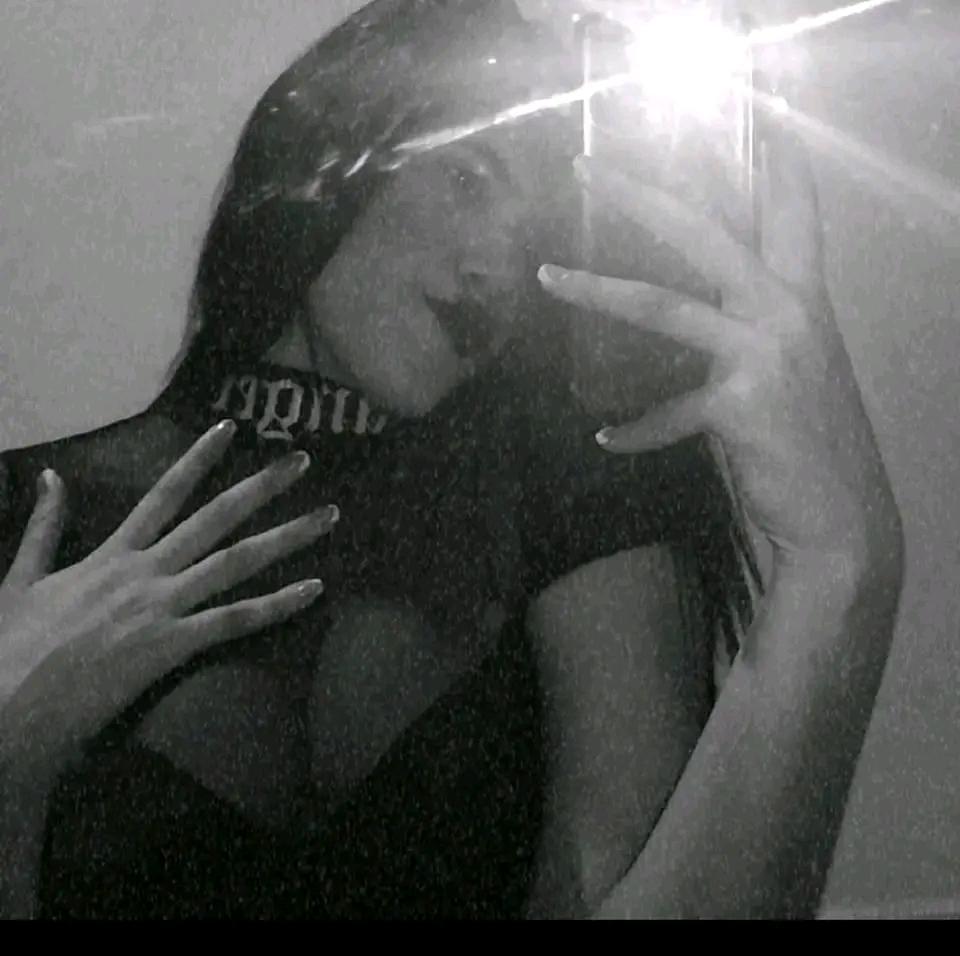 SEXY_PISSGIRL from Chile