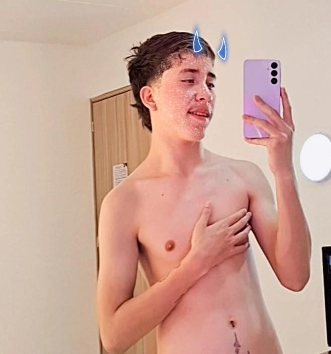 Santi_LatinBoy from Colombia