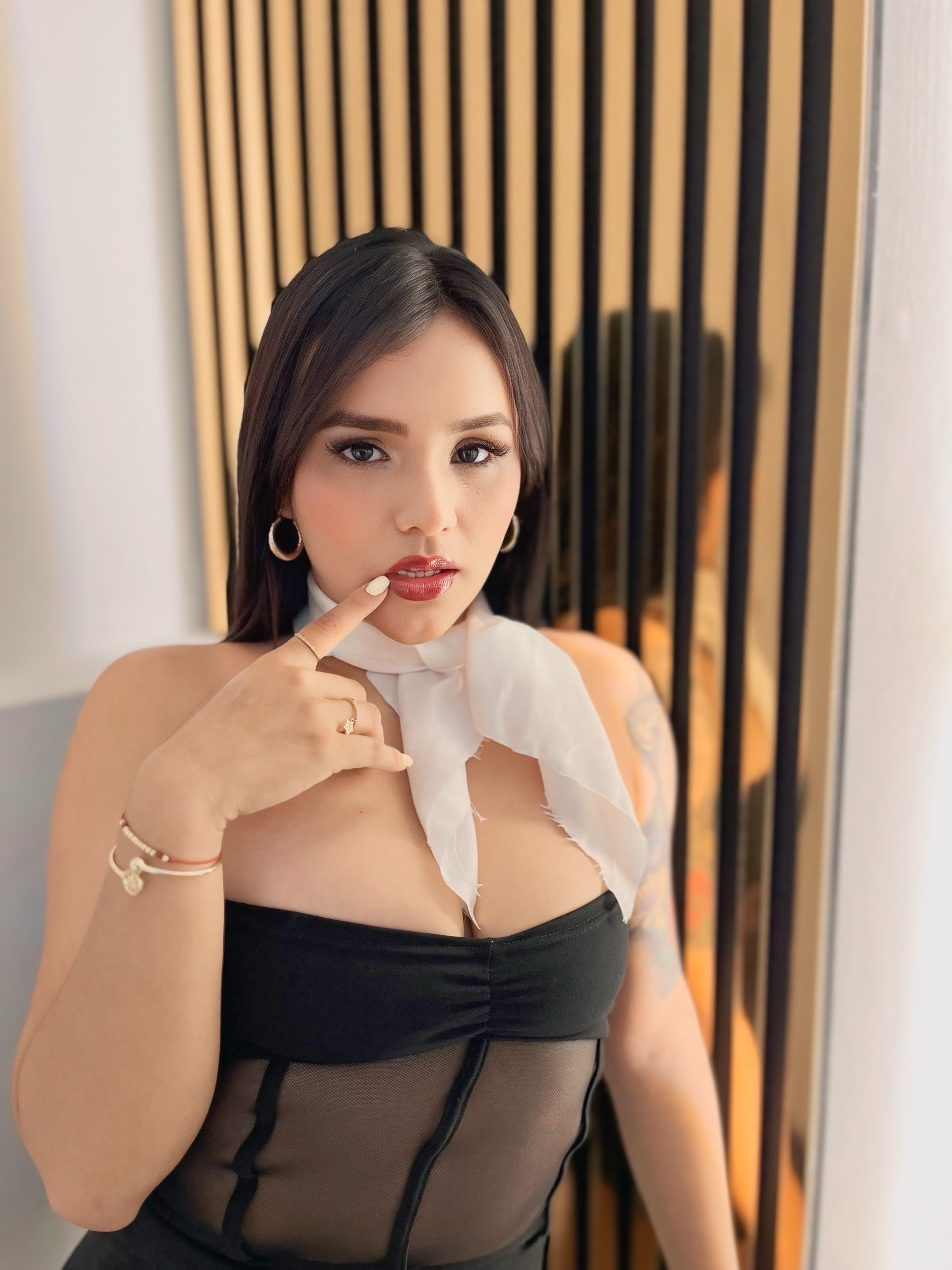 ShanellHill from Colombia