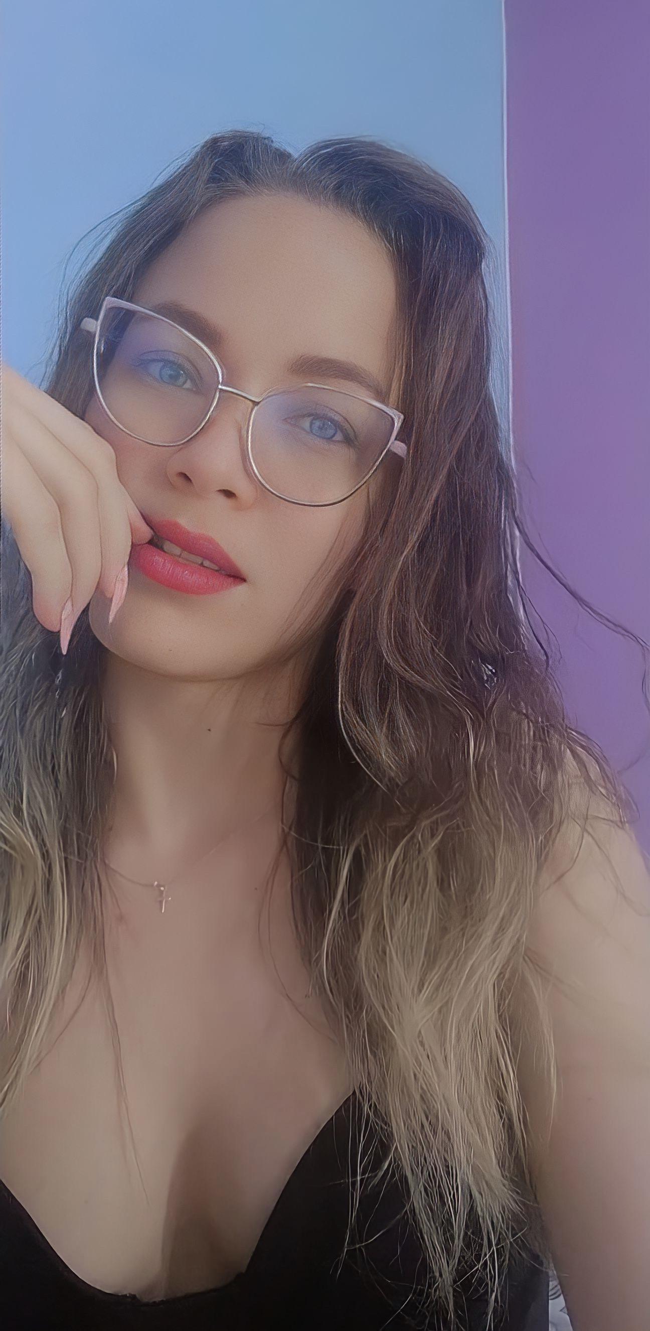 SharonRobers from Italy