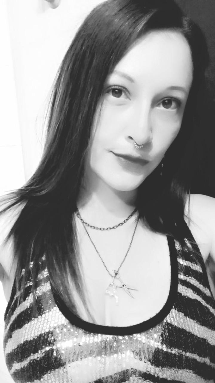 Sophie_Banger from United States