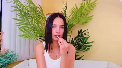 SusannahFluette from France