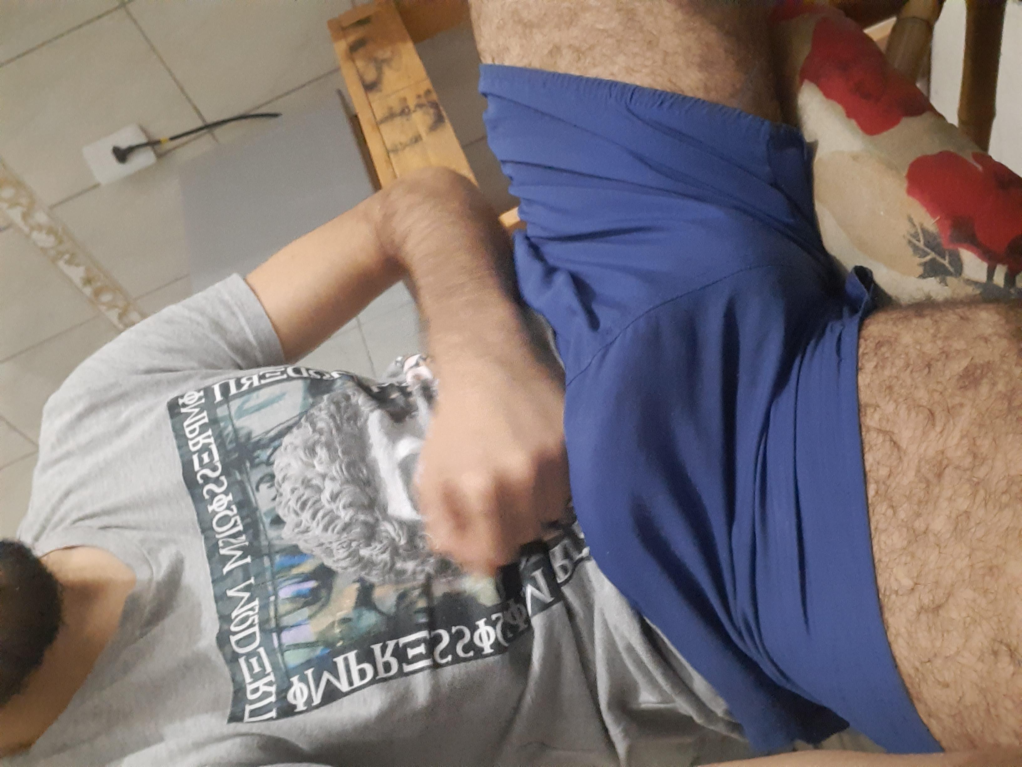 Thi_araujo from Brazil