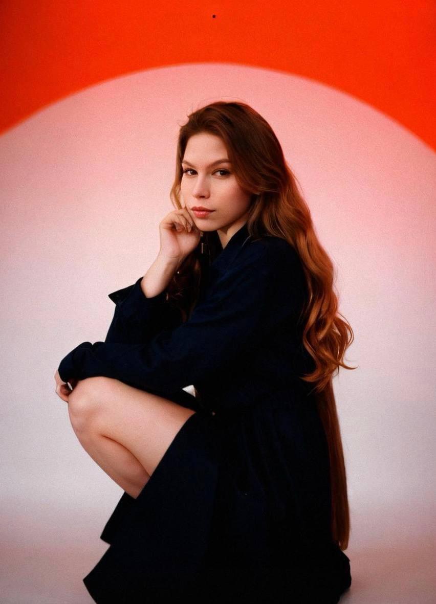 TiffanieDelvin from France