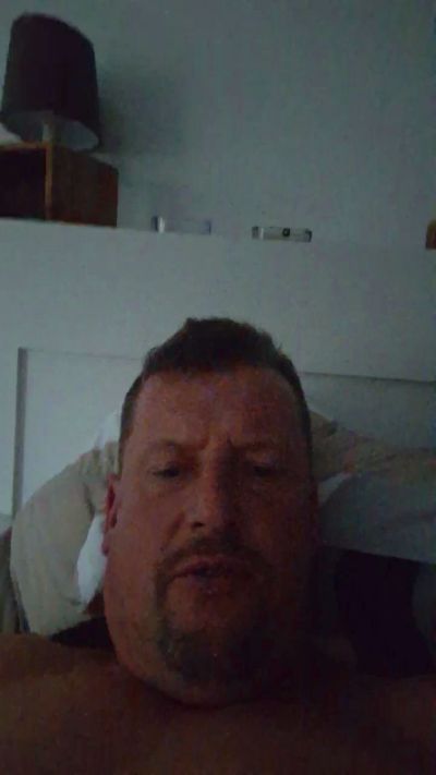 Tomihallo from Germany