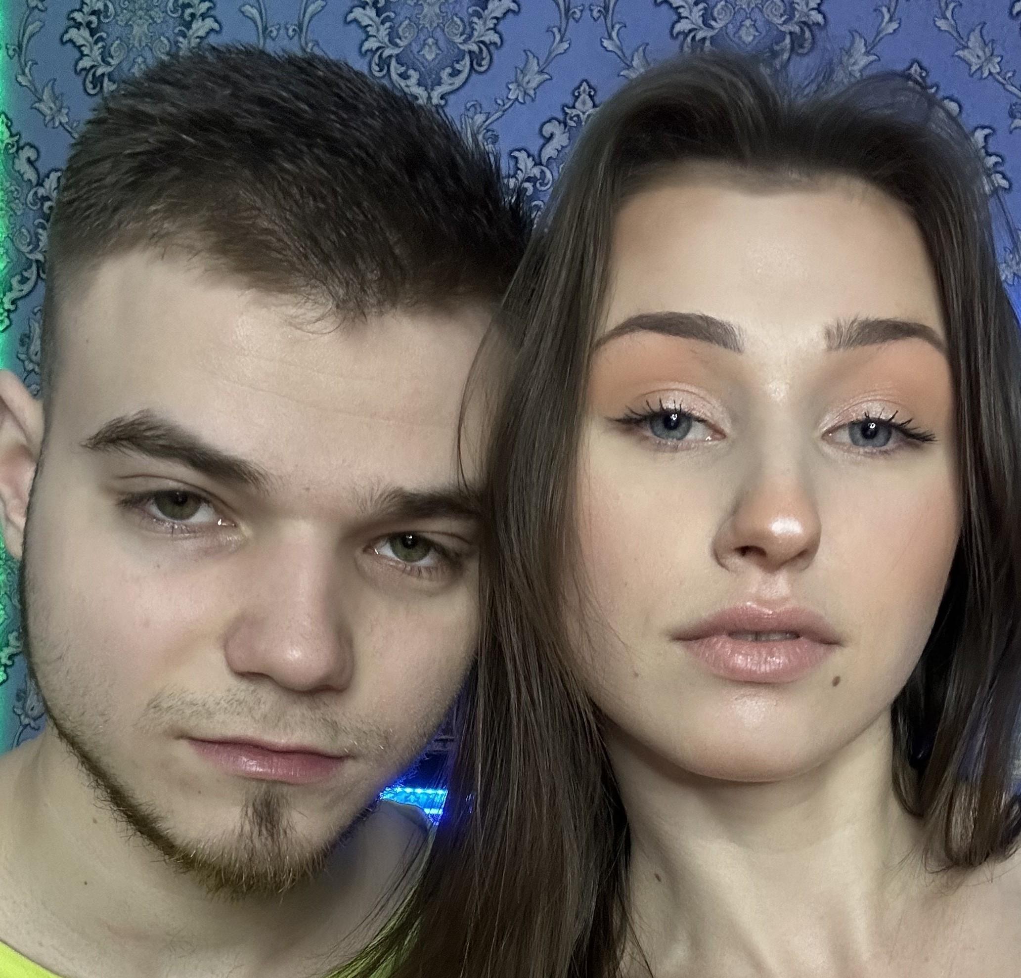 VikkiAndGeorge from United States