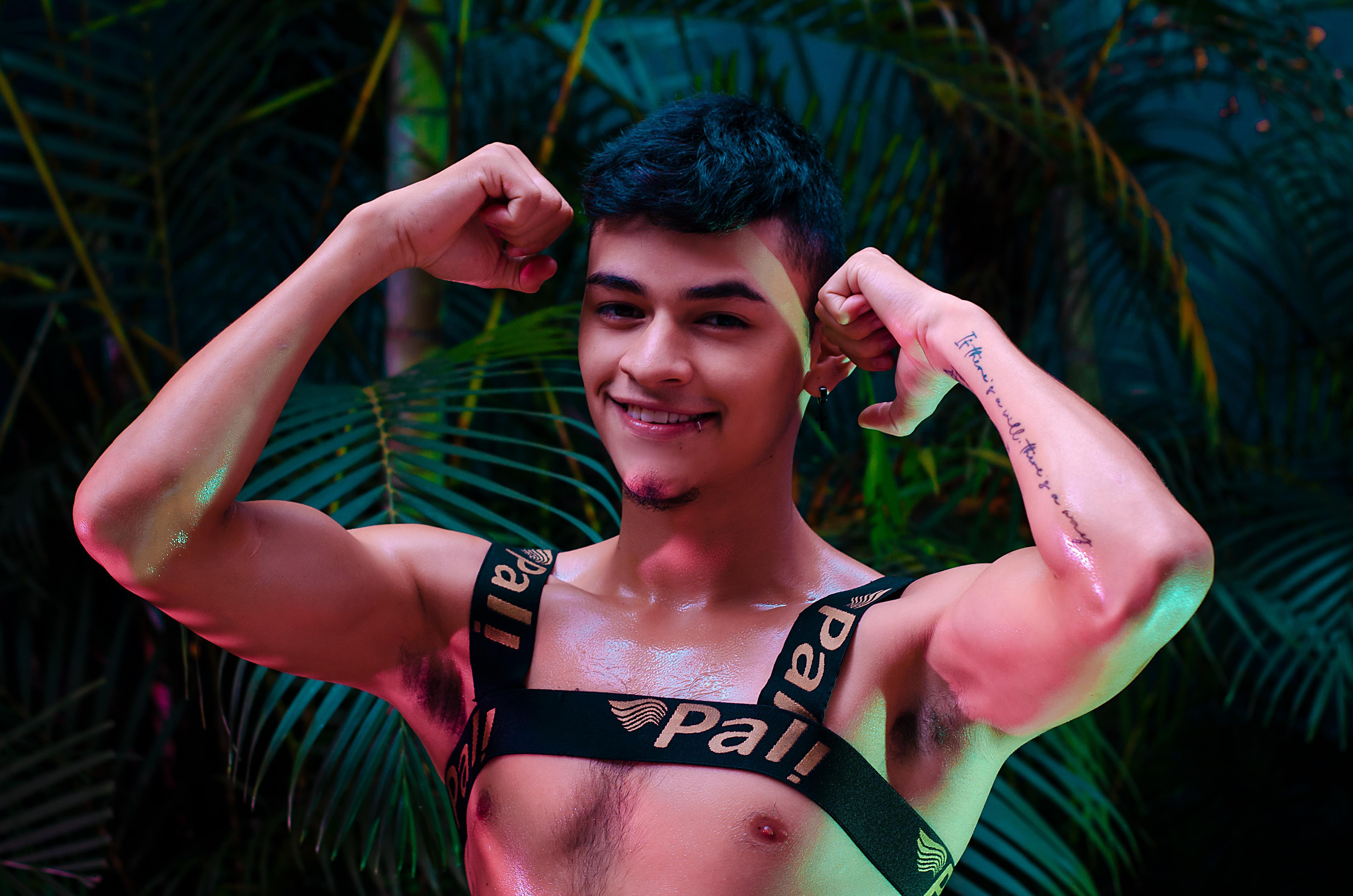 VikoHandss from Colombia