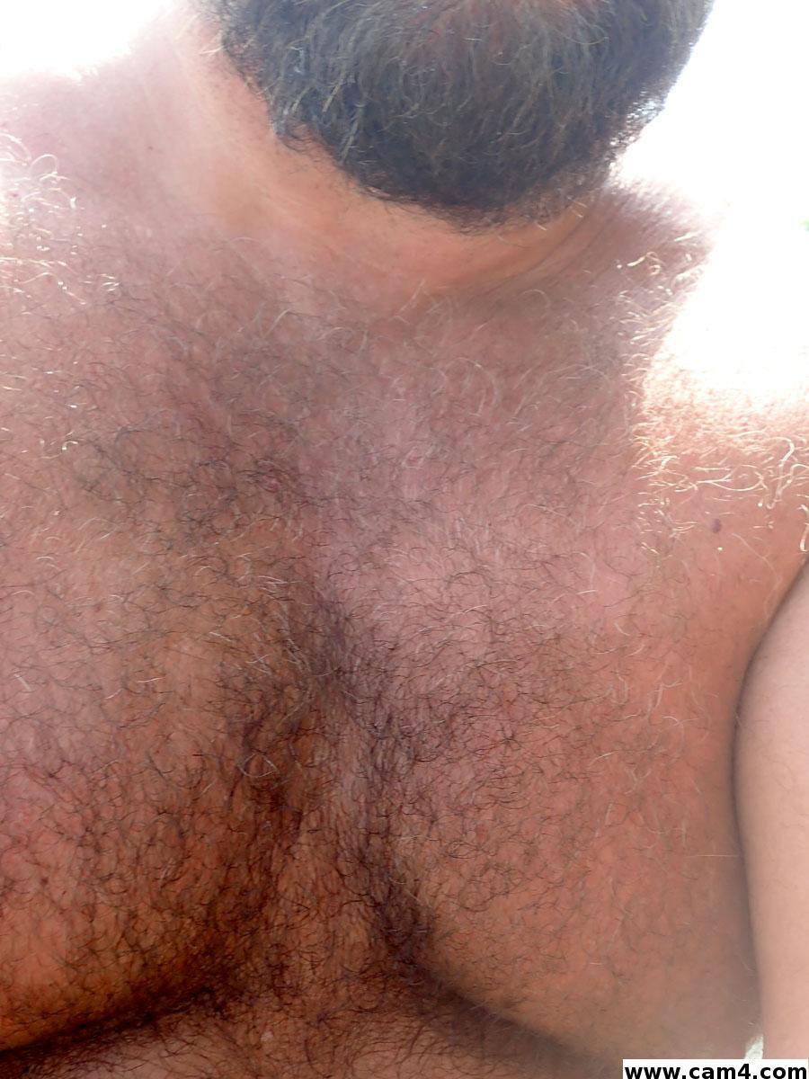 albertoo40 from Canada