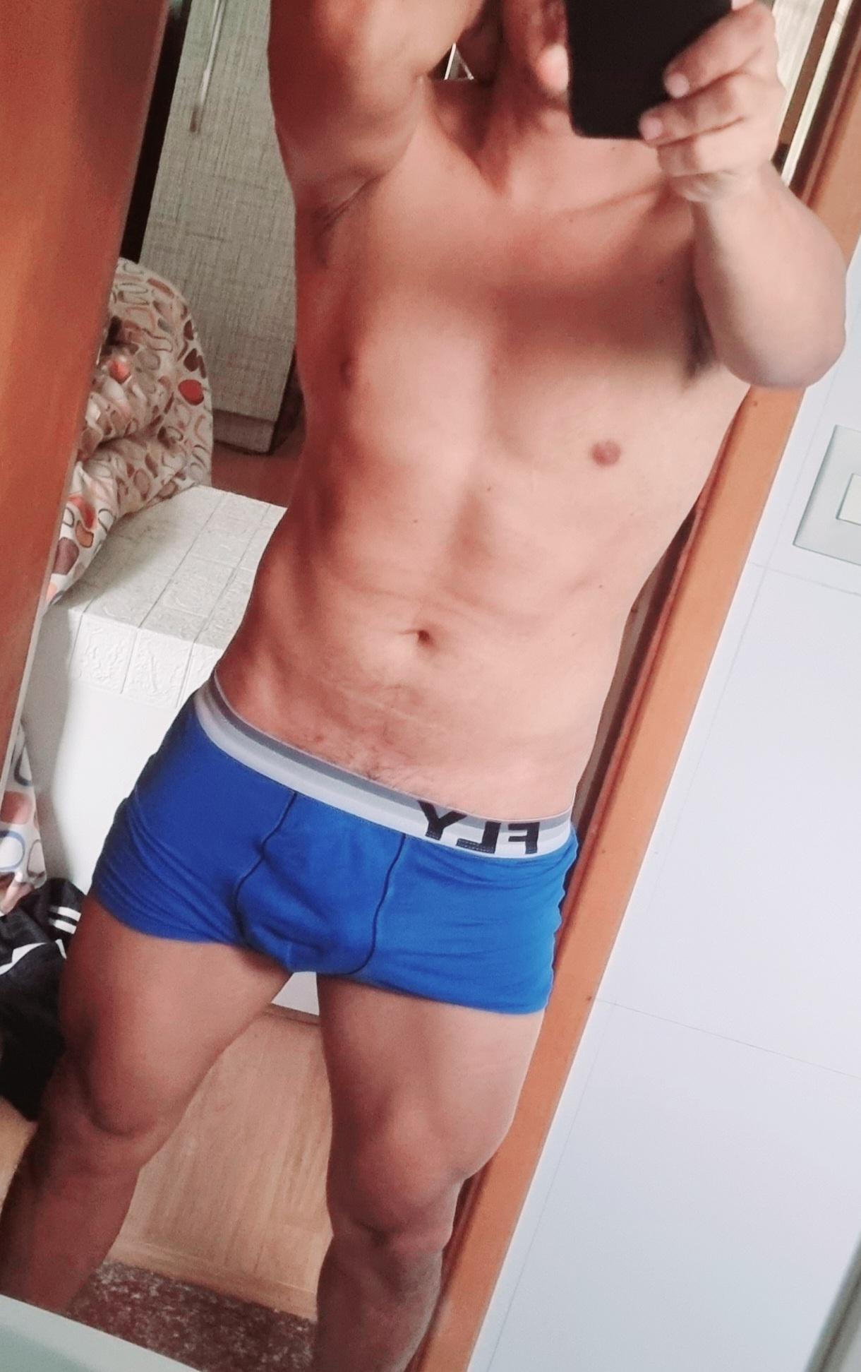 alejcamo from Brazil