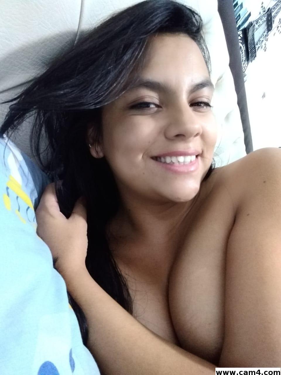 ana_studio from United States