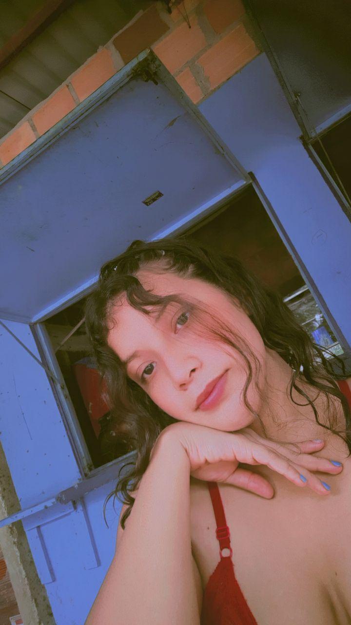 antonelasmith01 from Colombia