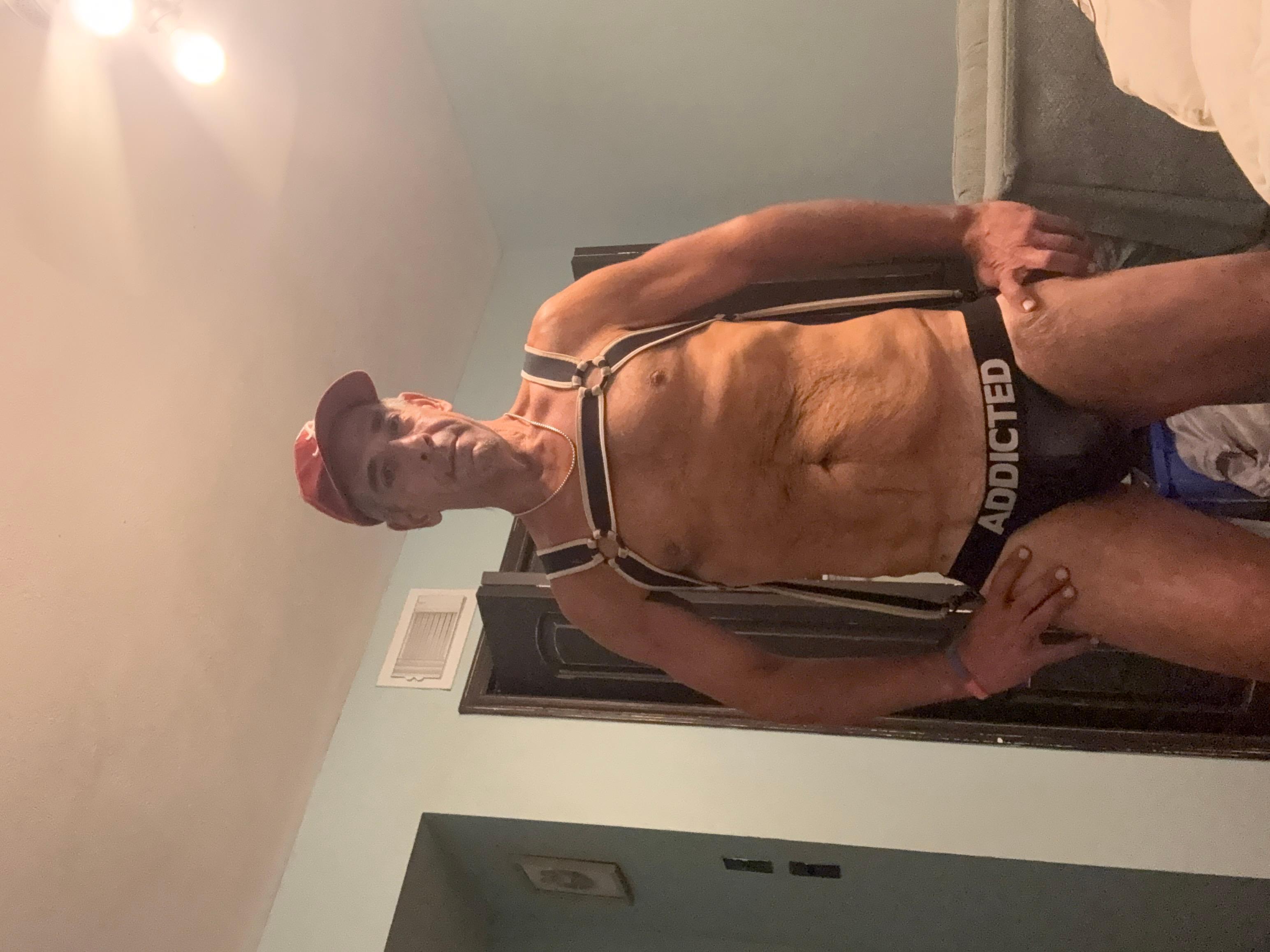 bTminsTuarT from United States