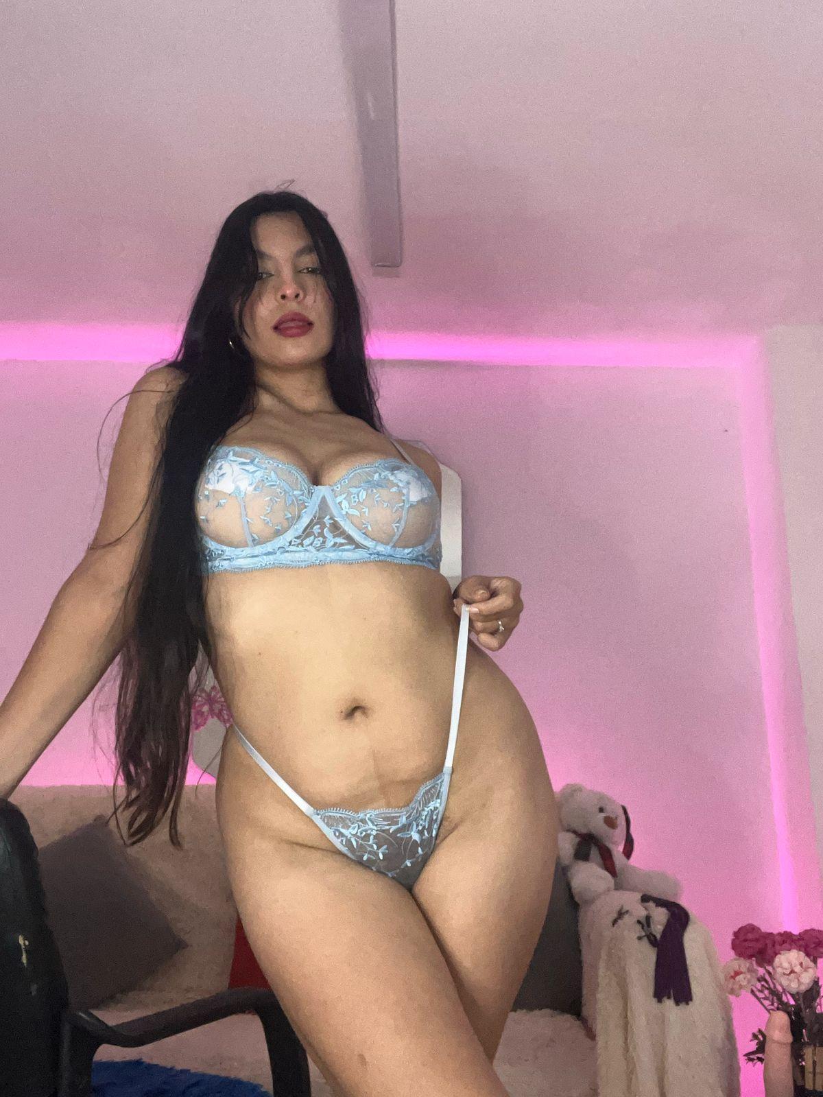 bianca_bertushe from Colombia