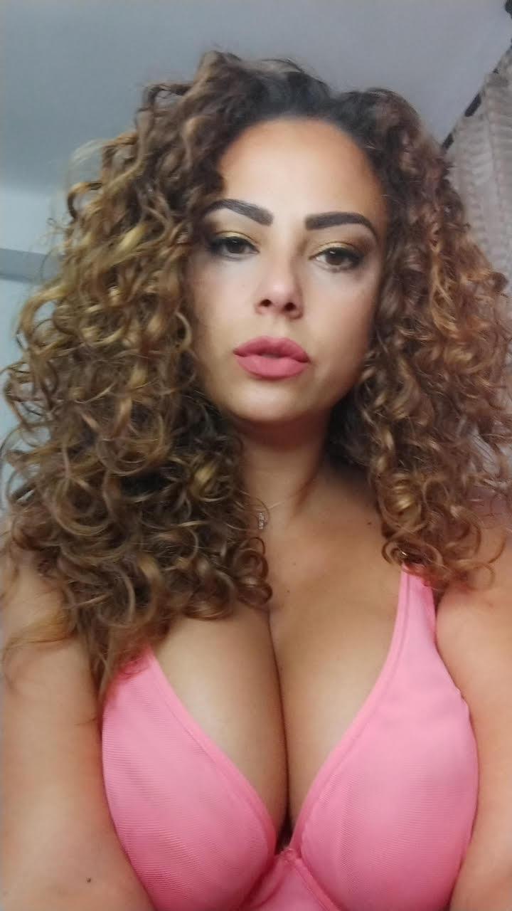 curlygirl35 from Monaco