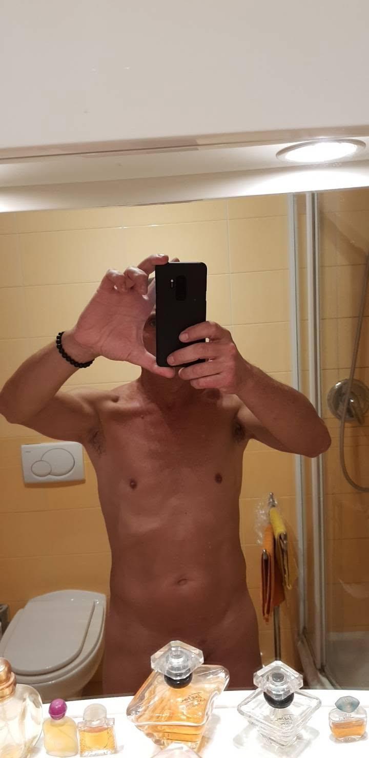 edgar723 from Italy