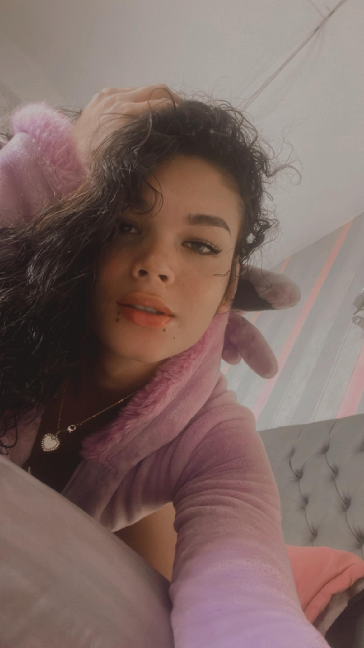 giafaaris4 from Colombia