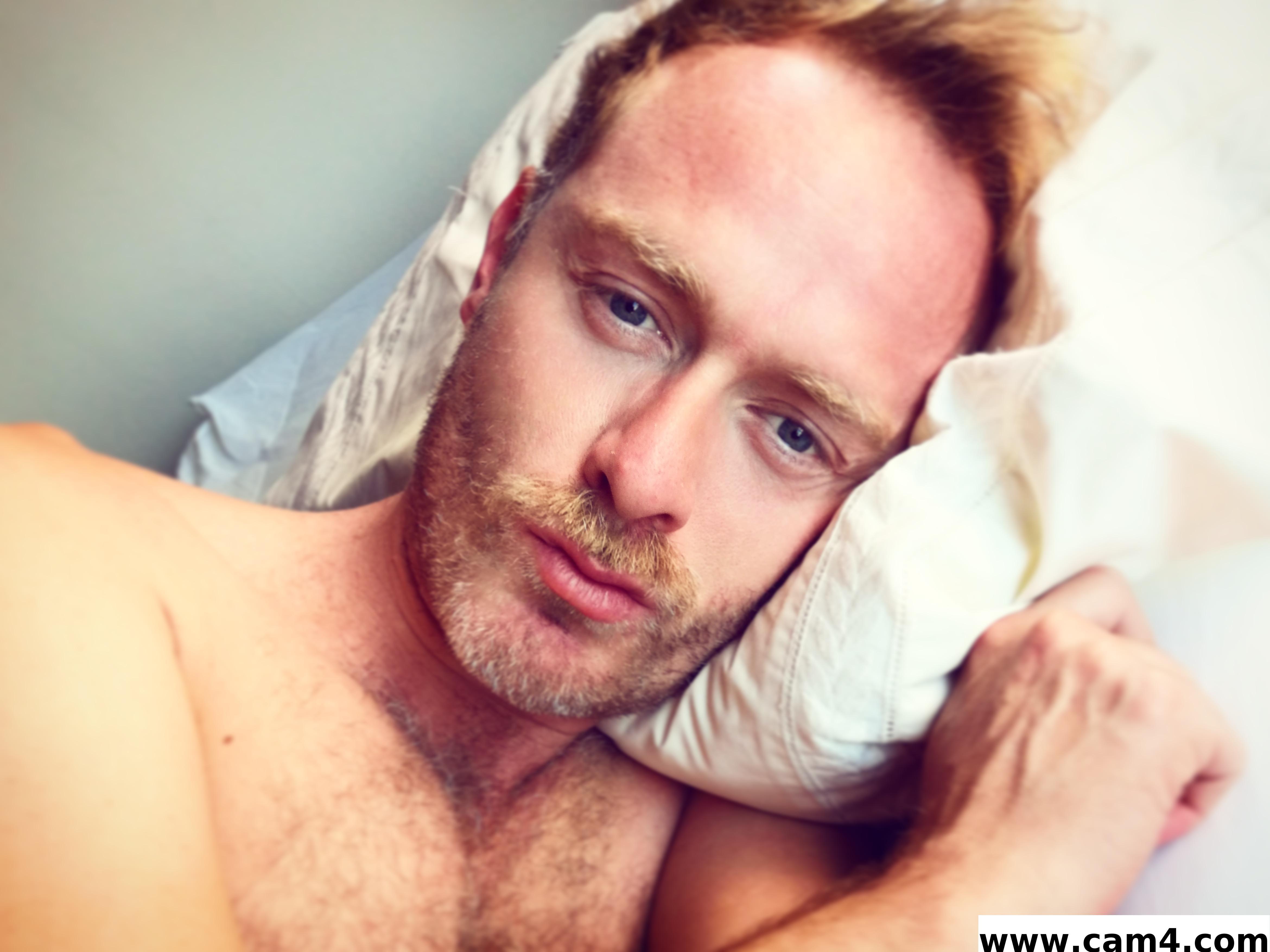 goldencum_hot Profile Image